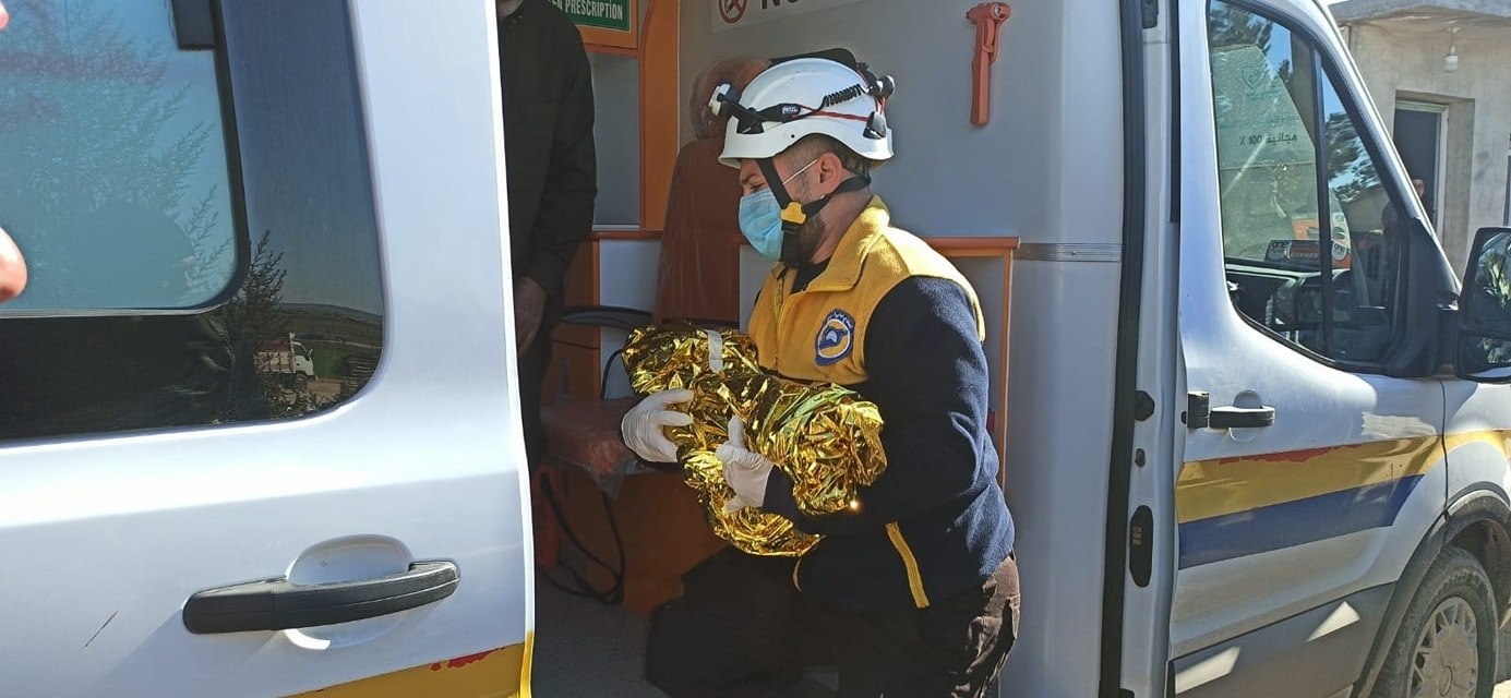 وفاه طفل في مخيمات الشمال إثر سقوطه في تجمع لمياه الأمطار - مركز الصحافة  الاجتماعية